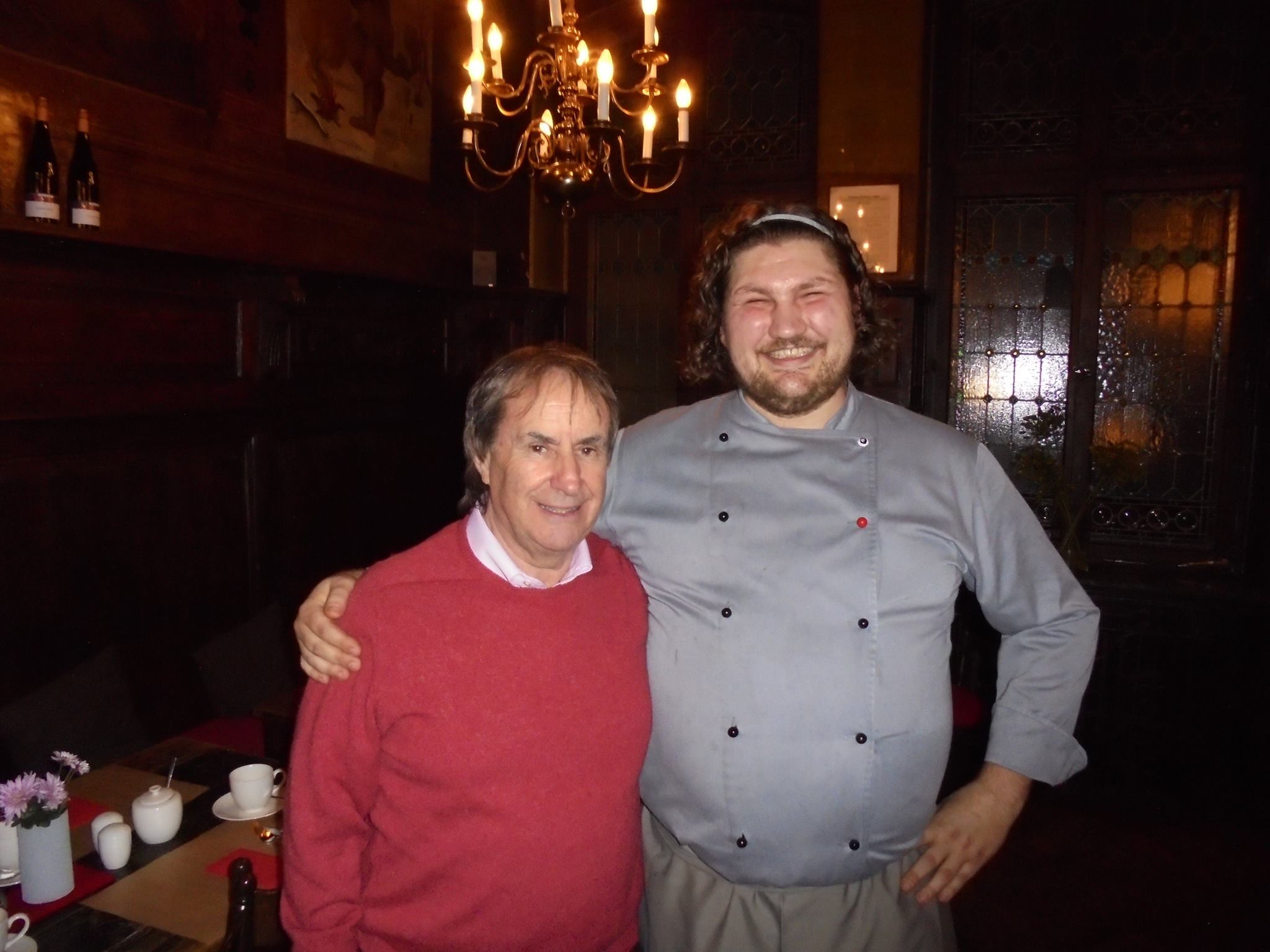 Chris de Burgh mit Jonas Sporer im Restaurant Ritter in Fulda